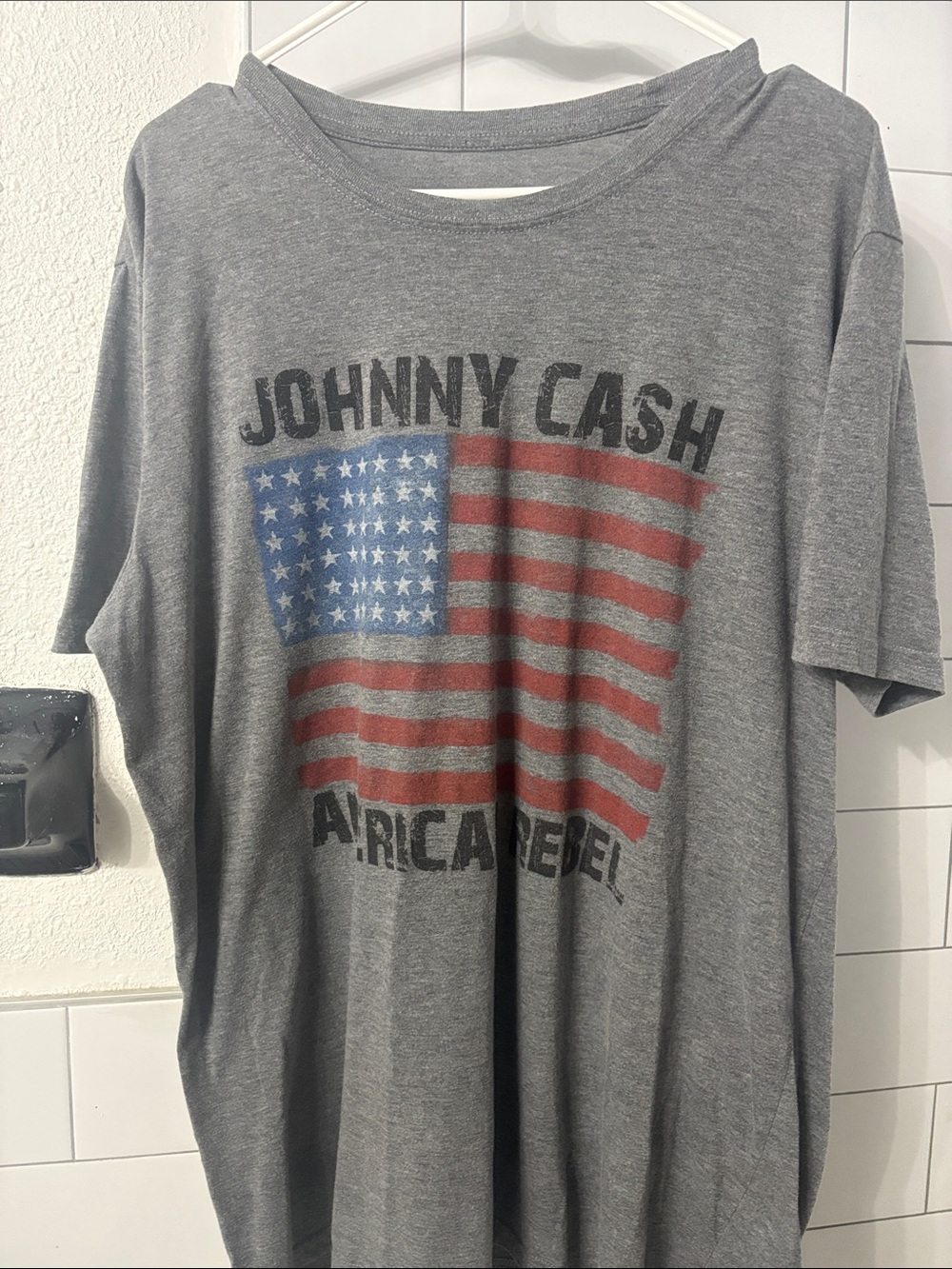 Johnny Cash Grey Graphic T-Shirt - American Flag Design Size 2XL